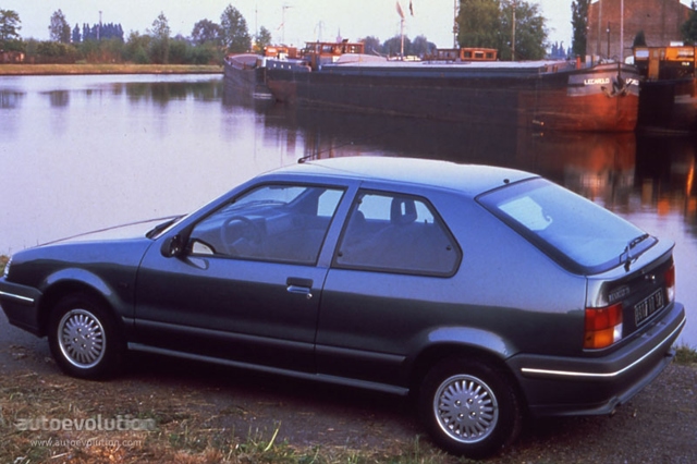 Renault 19 foto 2