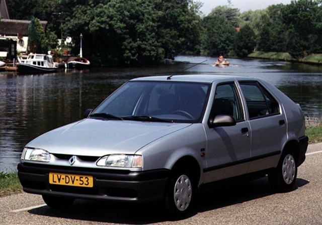 Renault 19 foto 6