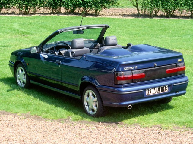 Renault 19 photo 10