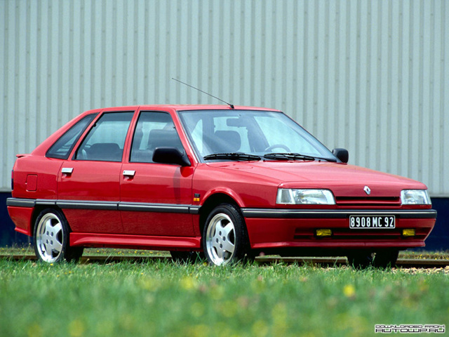 RENAULT 21