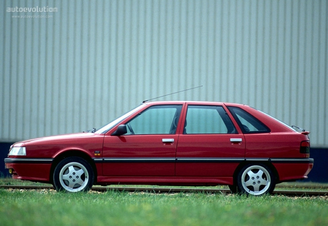 Renault 21 photo 2