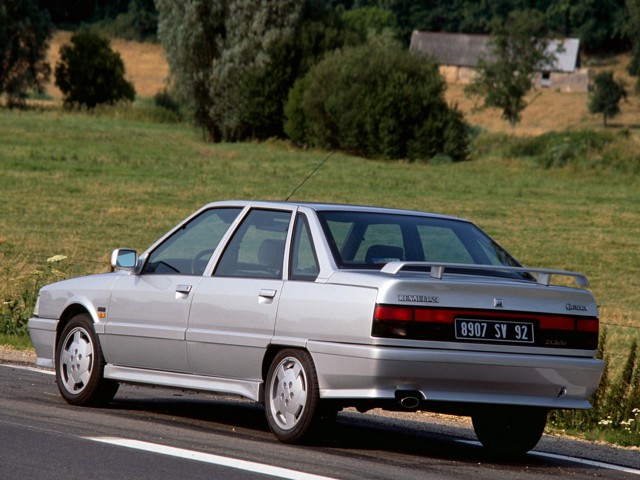 Renault 21 photo 11