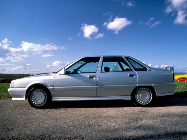 Renault 21 photo 16