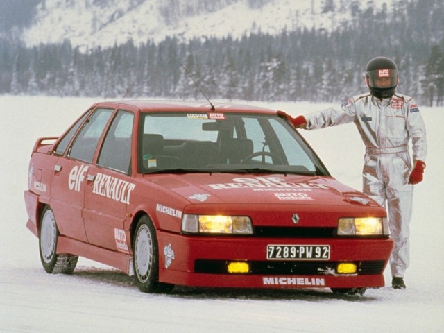 Renault 21 photo 17