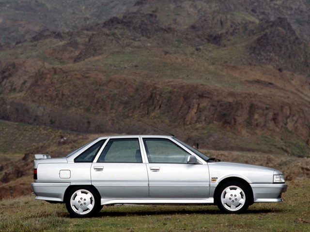 Renault 21 photo 8