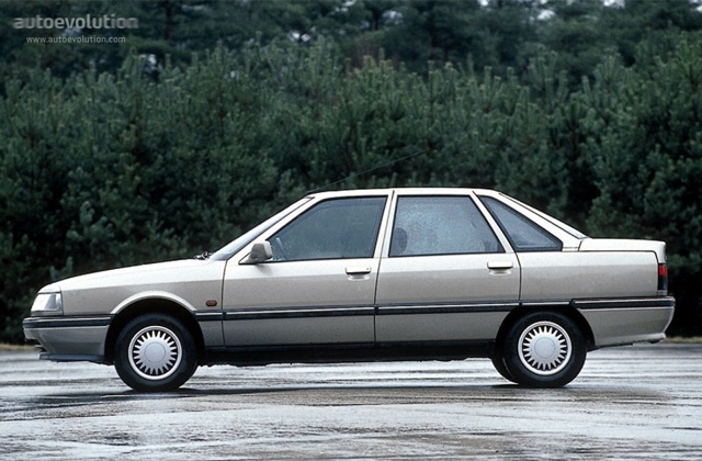 RENAULT 21