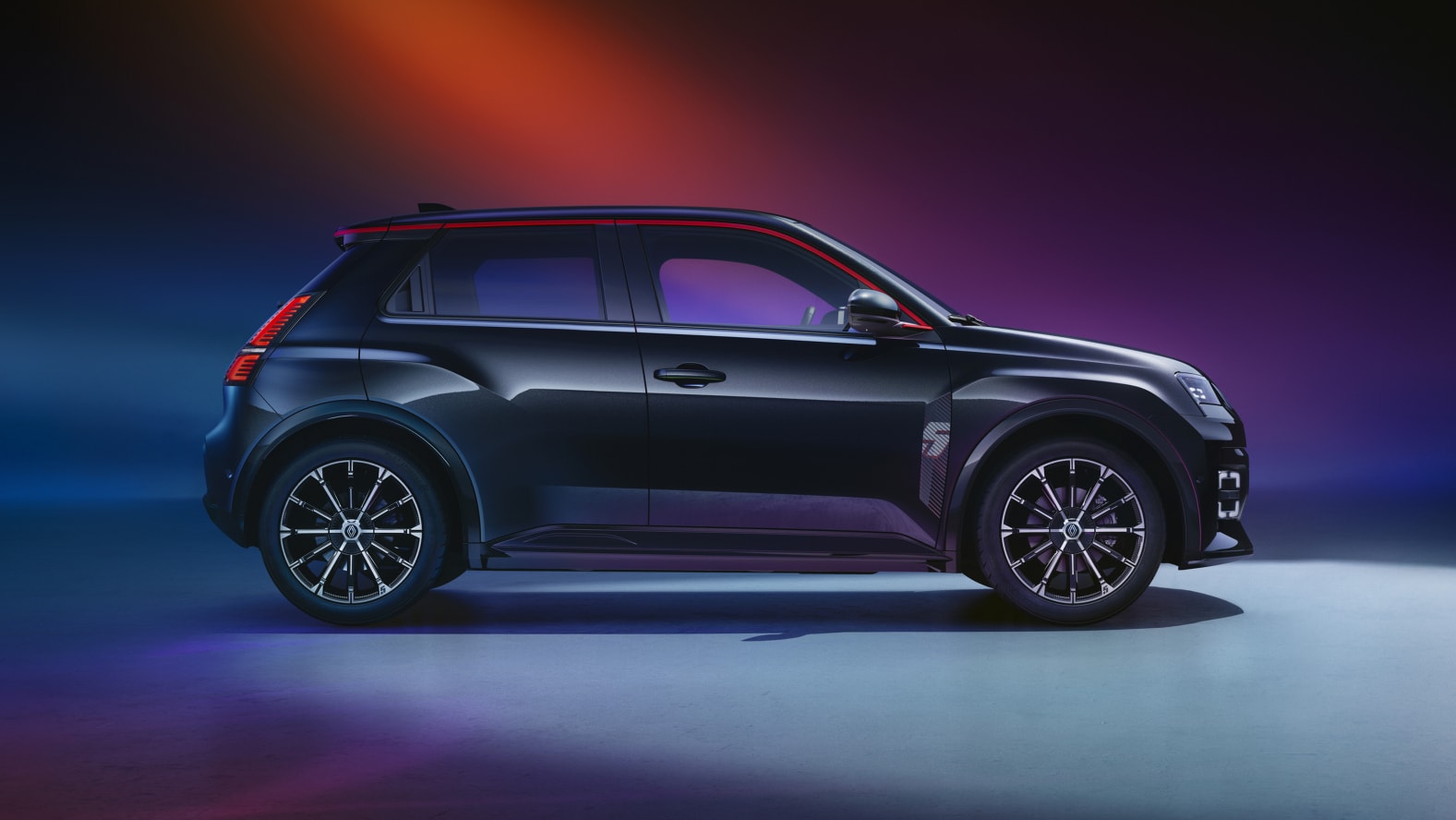 Renault 5 Electric photo 2