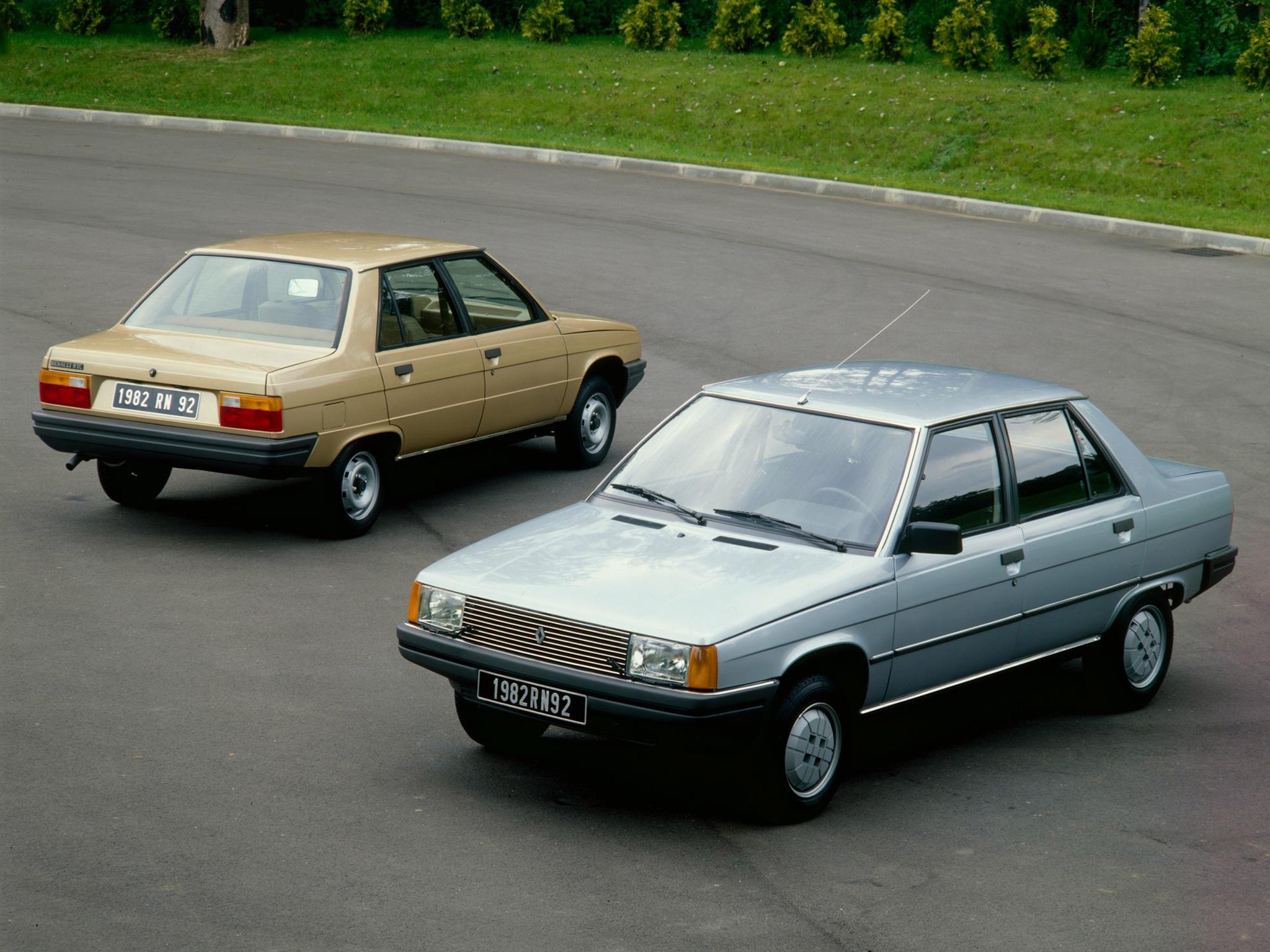 Renault 9 photo 4