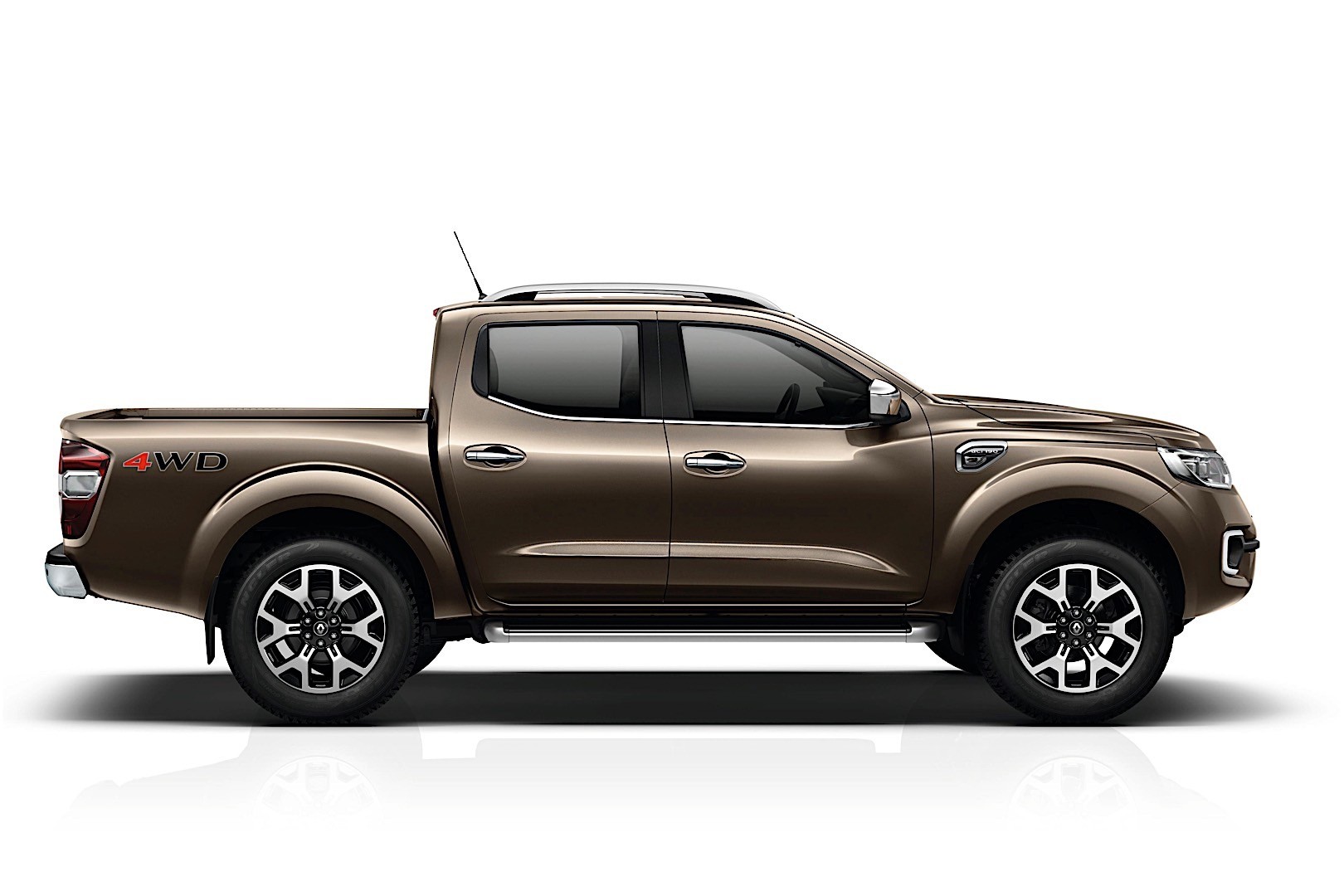 Renault Alaskan photo 16