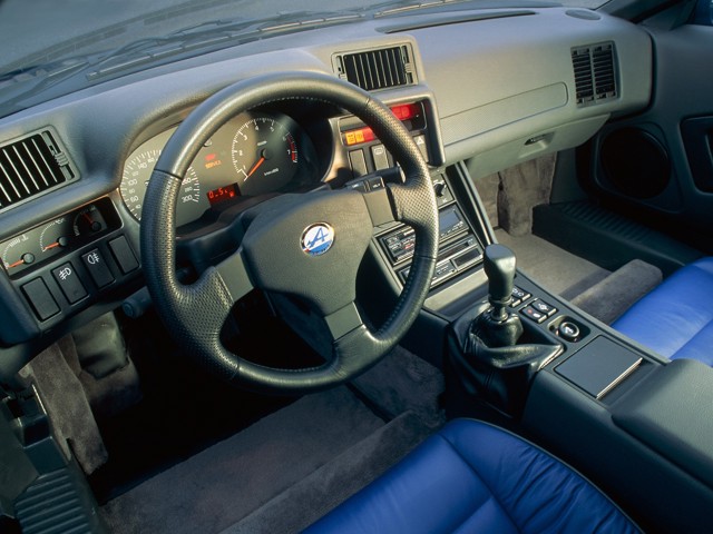 Renault Alpine photo 17