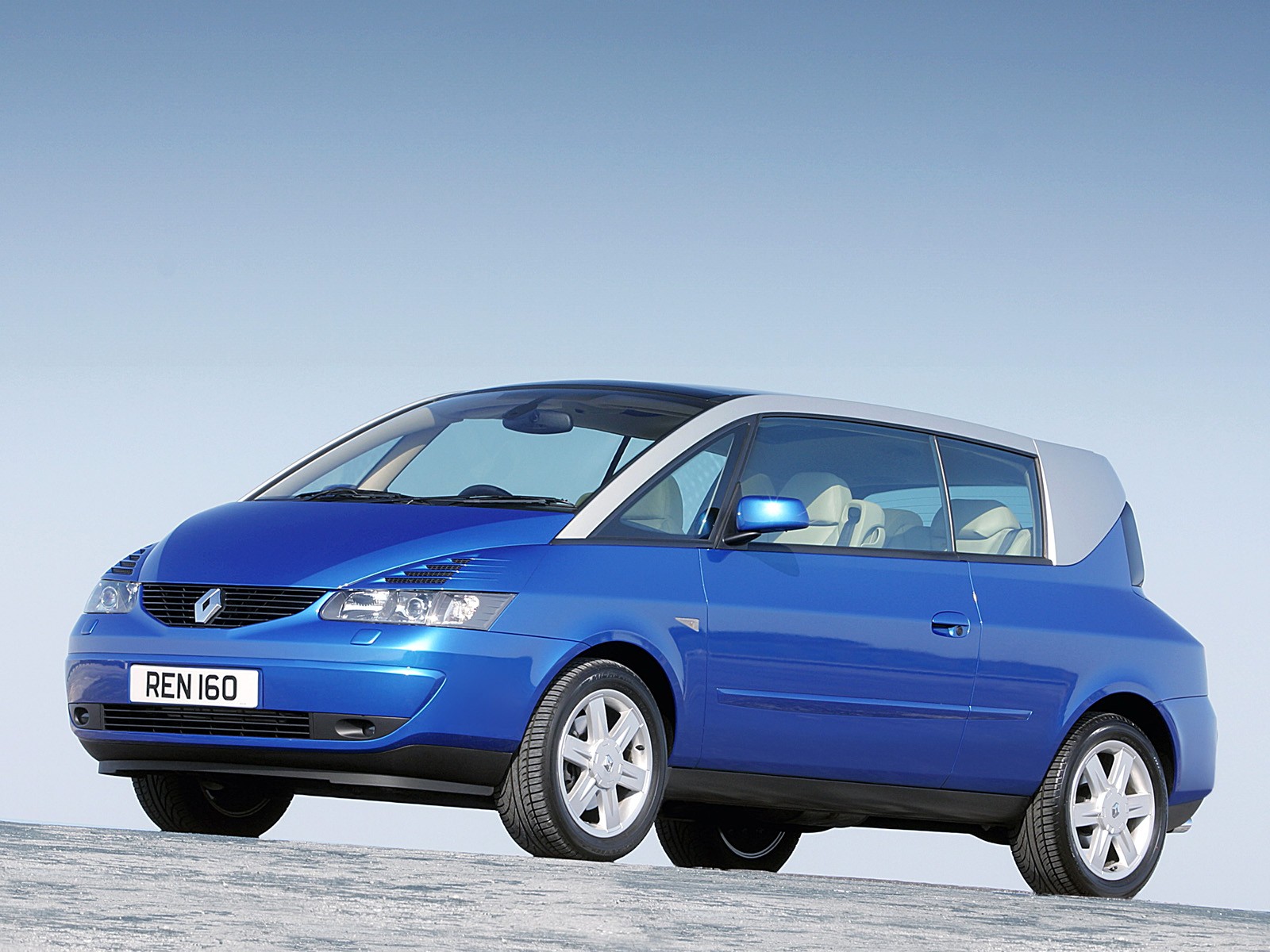 Renault Avantime photo 11