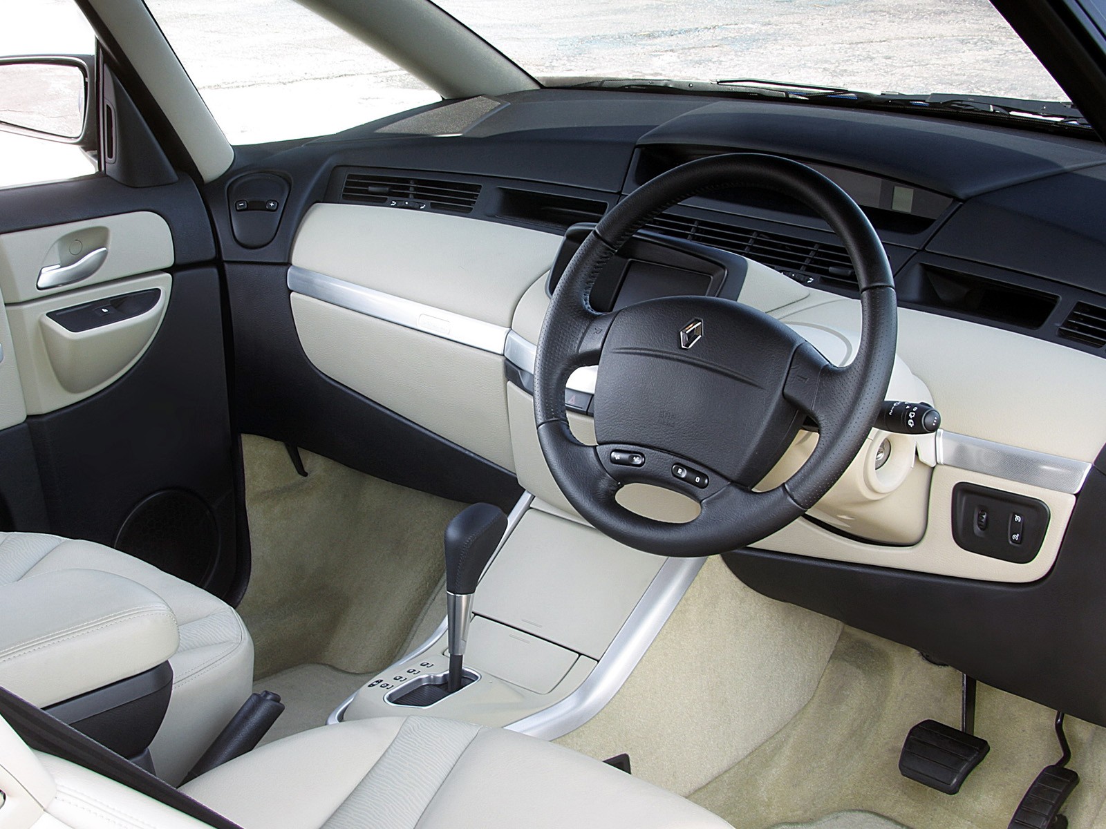 Renault Avantime photo 27