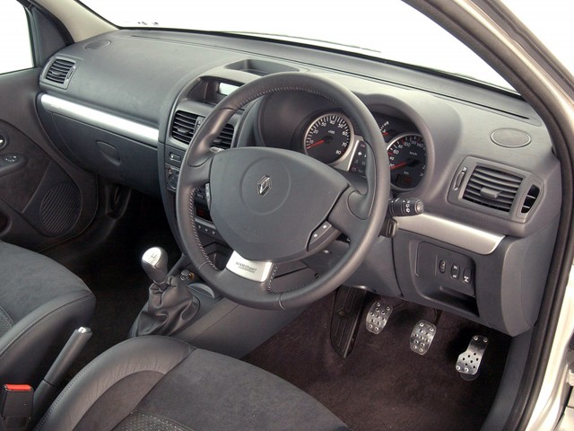 Renault Clio 3 Doors photo 33