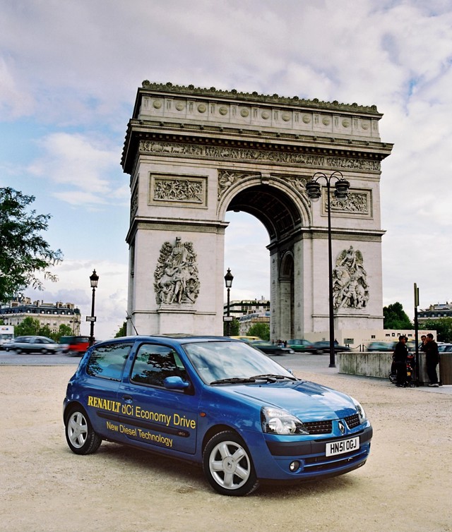 Renault Clio 3 Doors photo 18