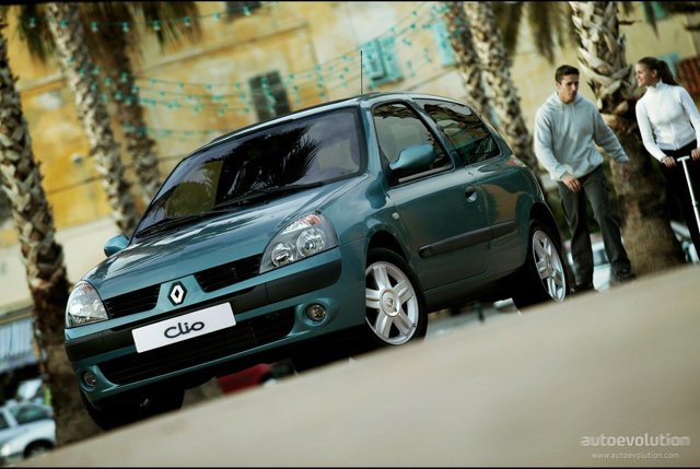 Renault Clio 3 Doors photo 2