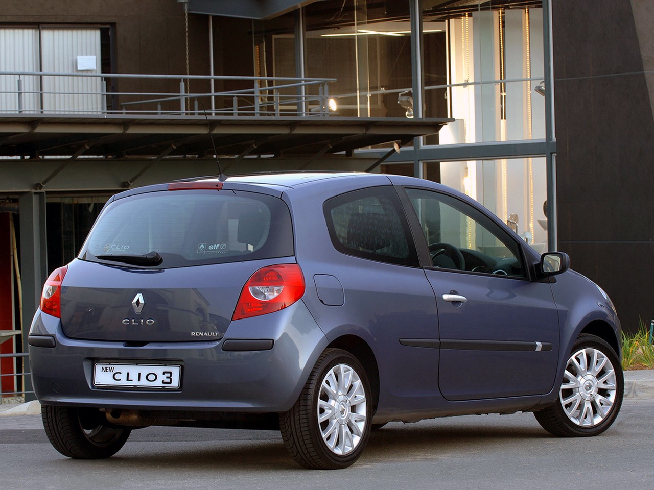 Renault Clio 3 Doors photo 13