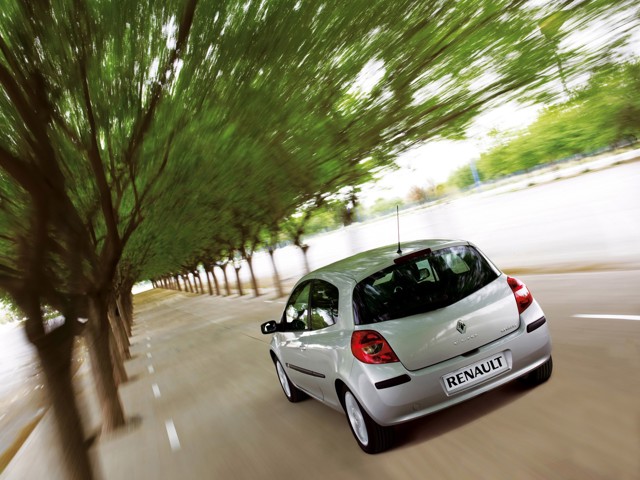Renault Clio 3 Doors photo 14
