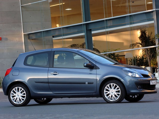 Renault Clio 3 Doors photo 19