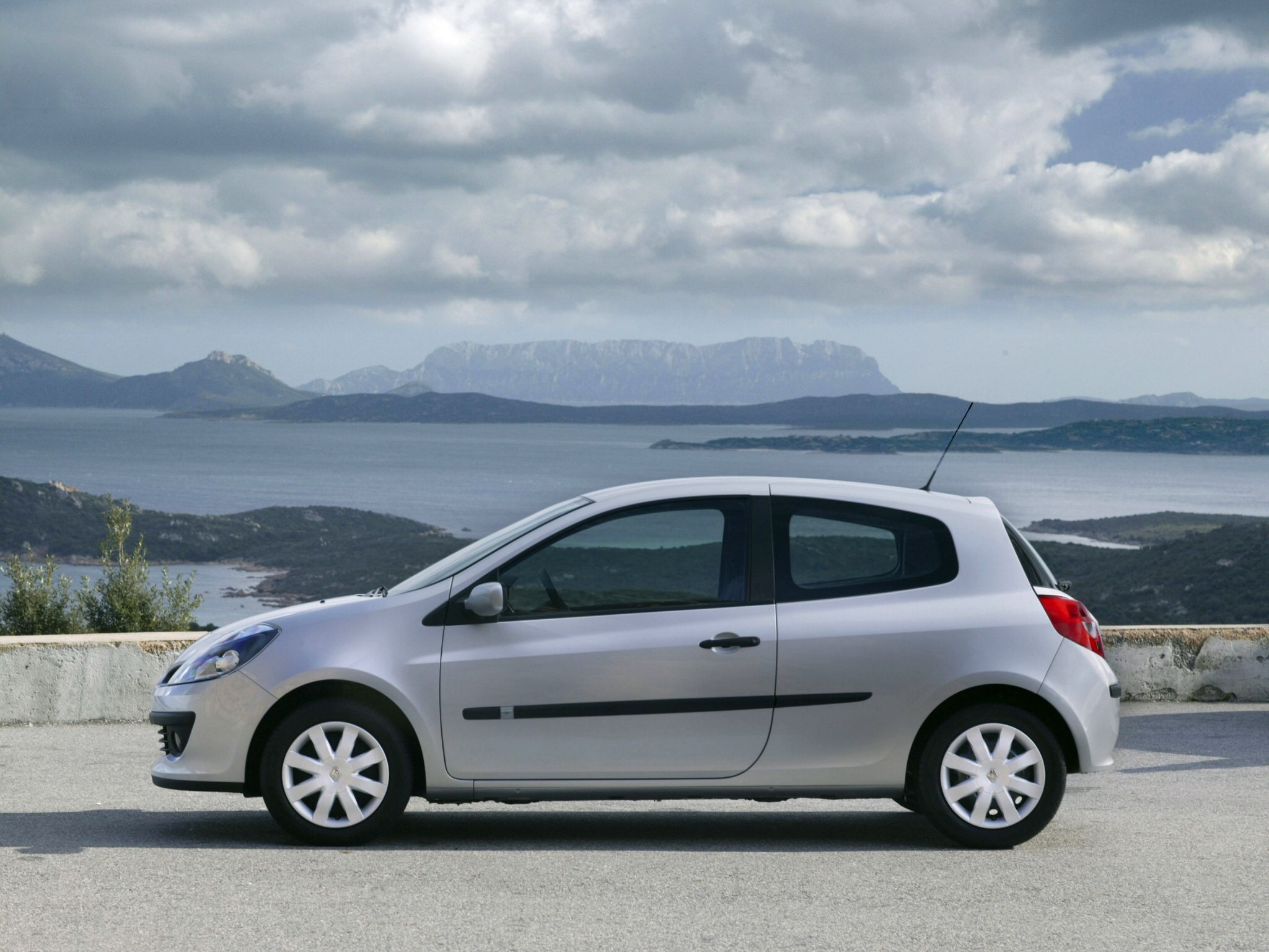 Renault Clio 3 Doors photo 23