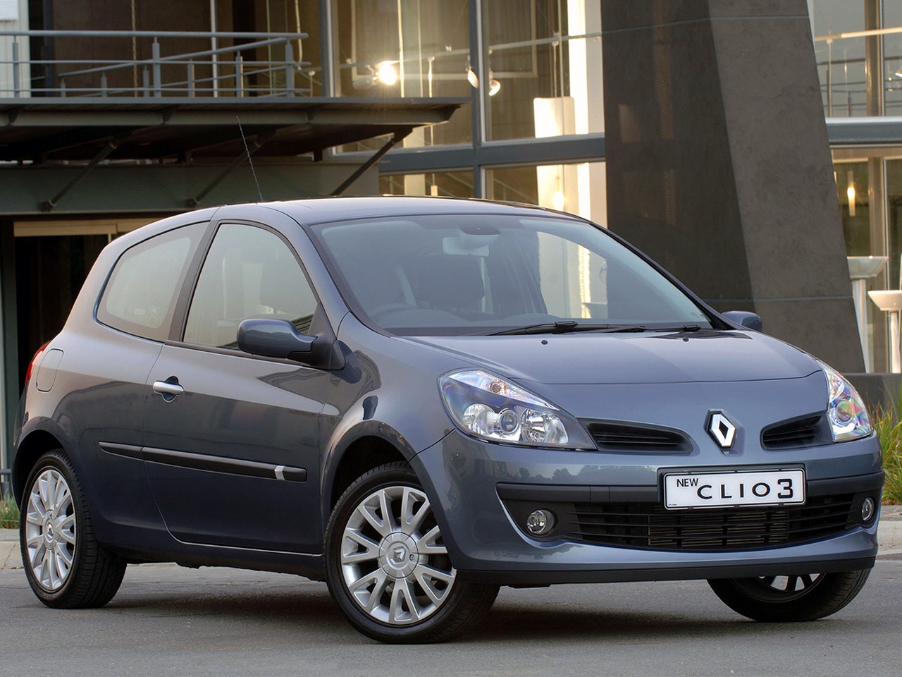 Renault Clio 3 Doors photo 30