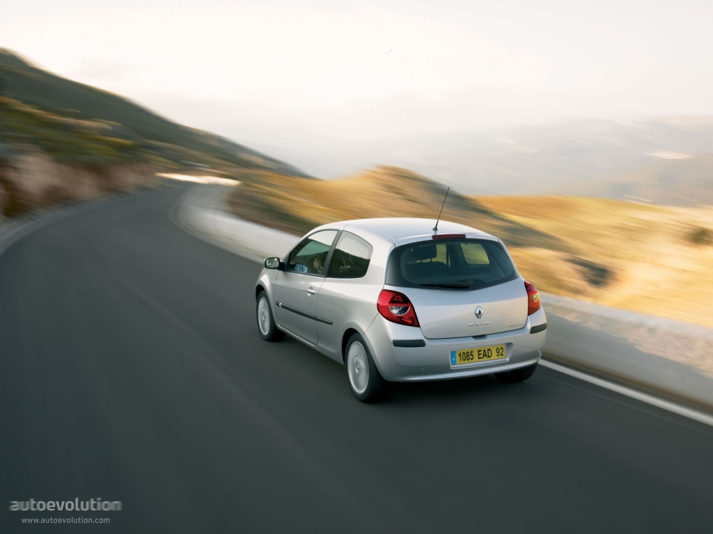 Renault Clio 3 Doors photo 2