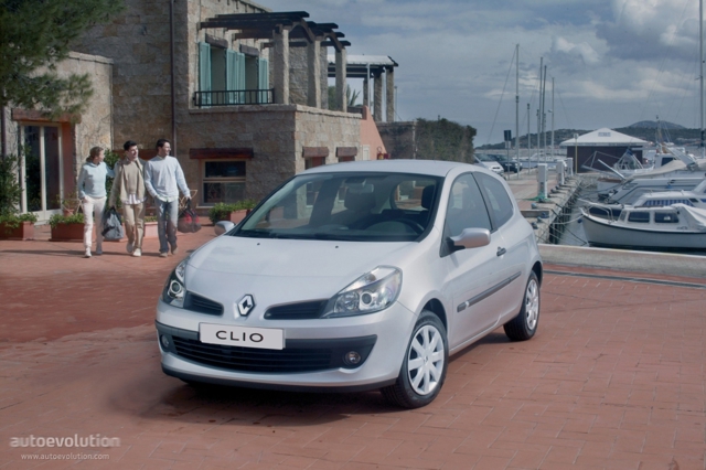 Renault Clio 3 Doors photo 3