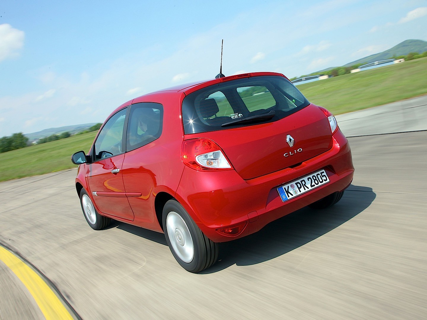 Renault Clio 3 Doors photo 8