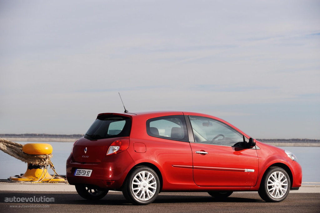 Renault Clio 3 Doors photo 2