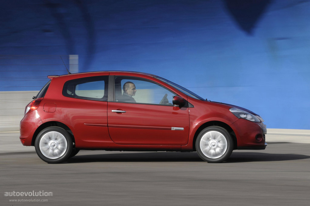 Renault Clio 3 Doors photo 4