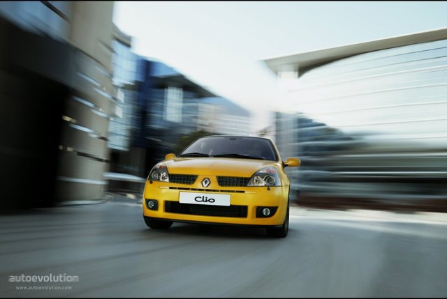 Renault Clio 3 Doors photo 4
