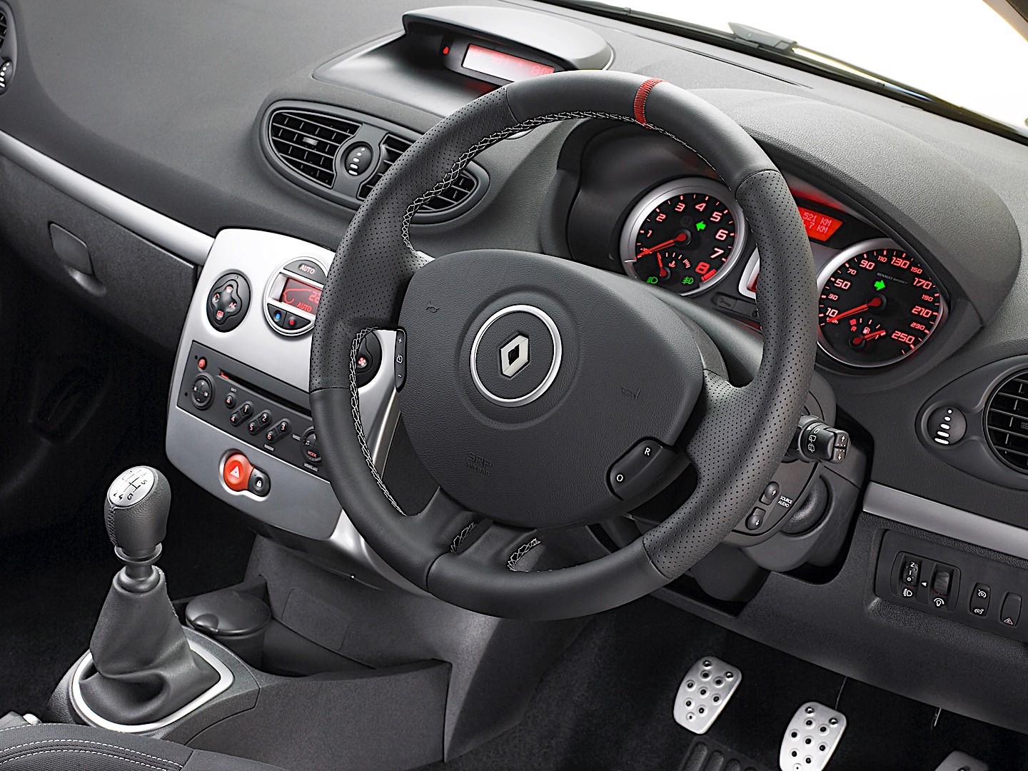 Renault Clio 3 Doors photo 42