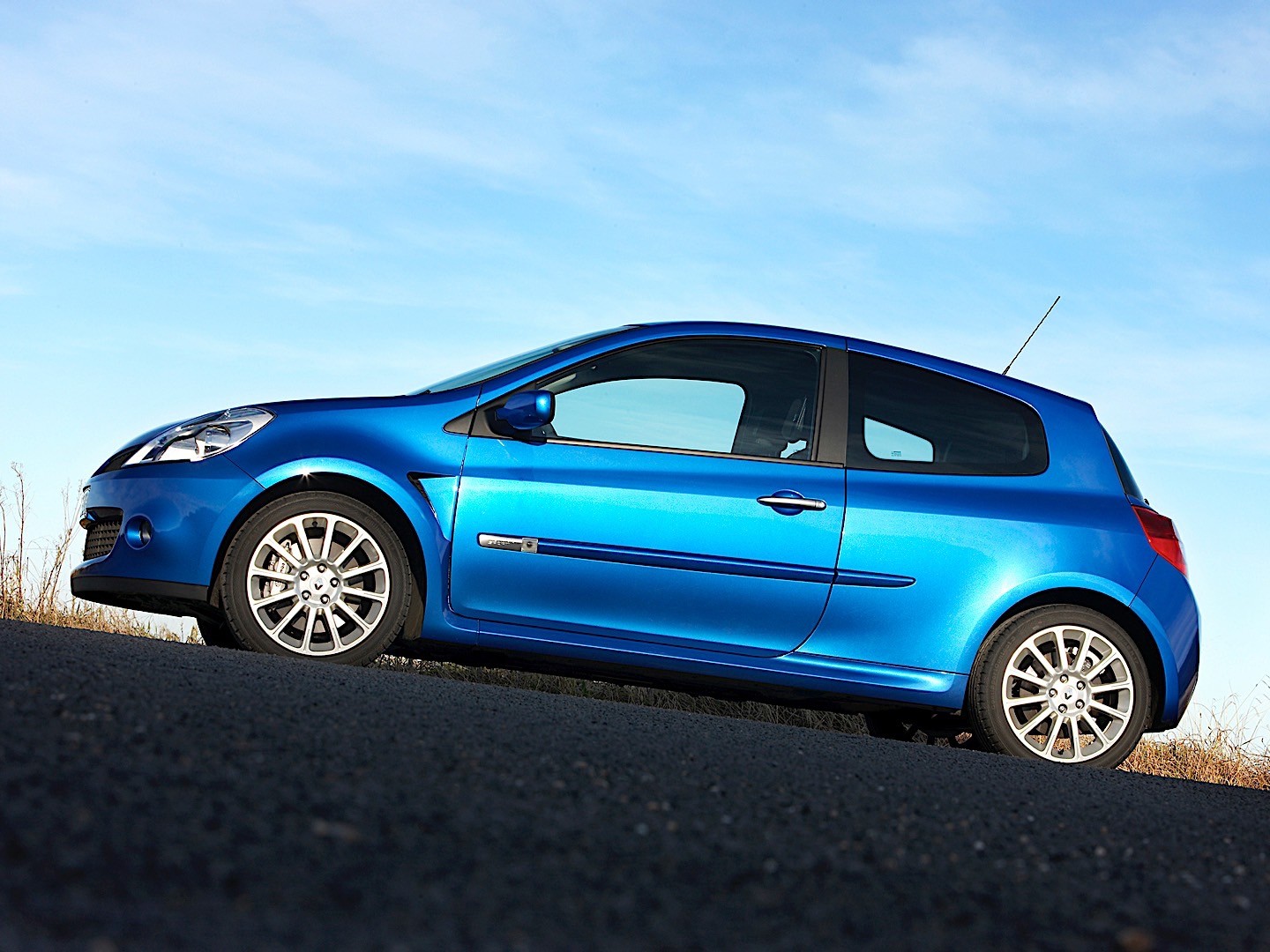 Renault Clio 3 Doors photo 15