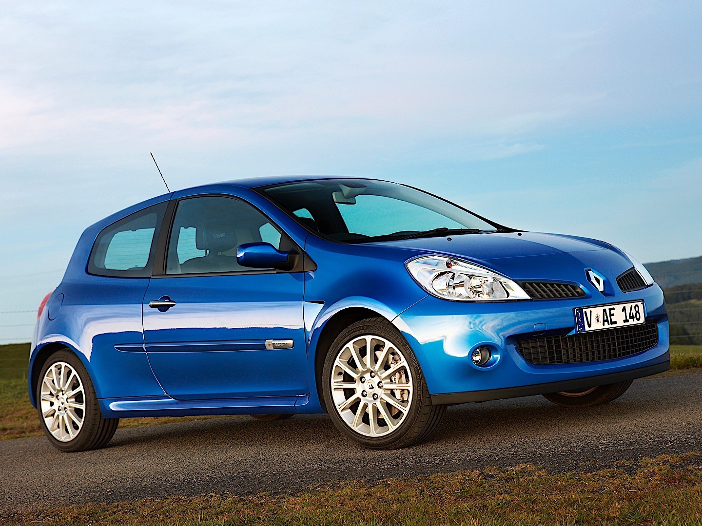 Renault Clio 3 Doors photo 16