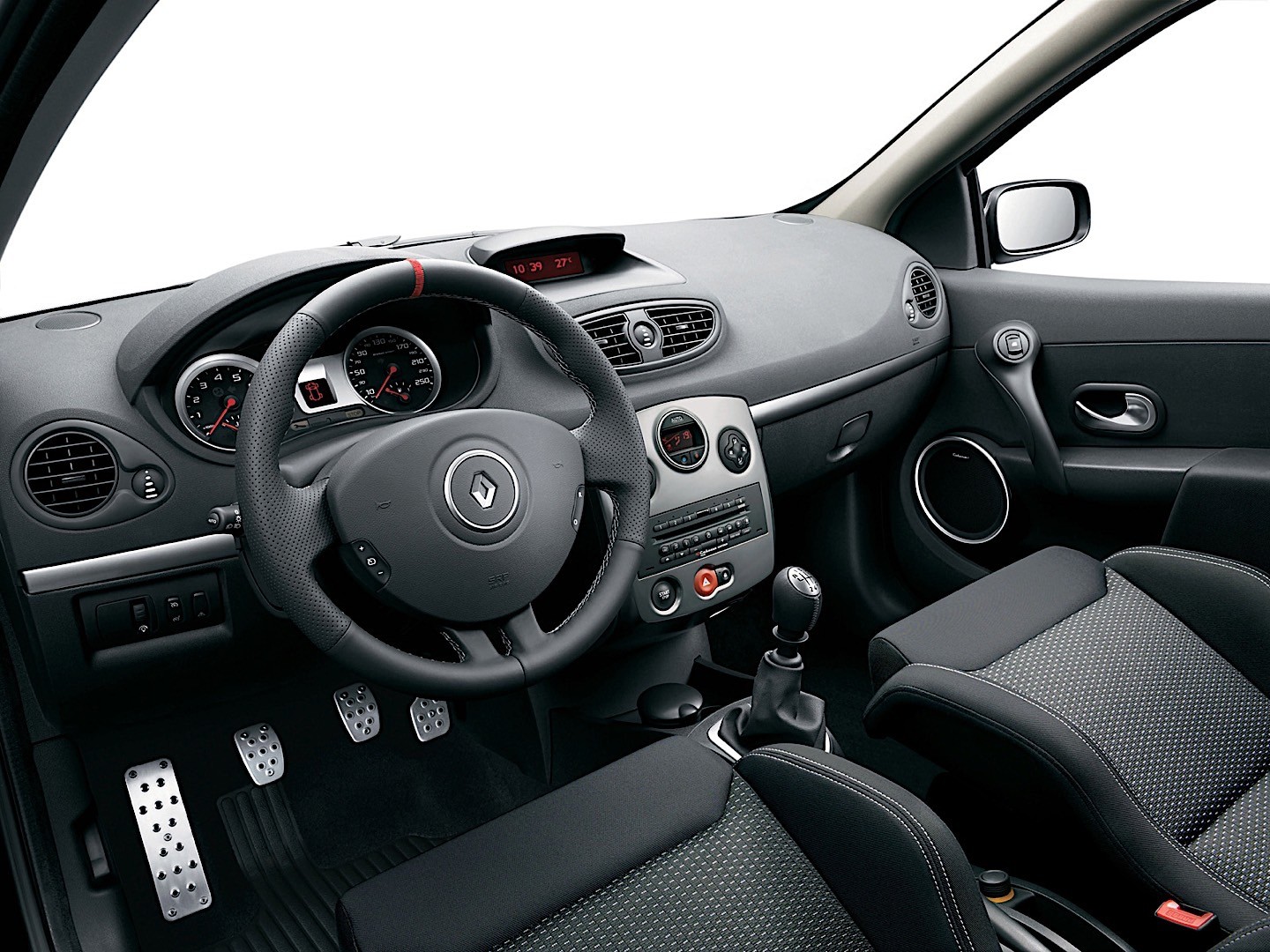 Renault Clio 3 Doors photo 39