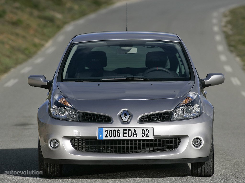 Renault Clio 3 Doors photo 4