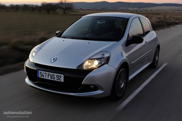 Renault Clio 3 Doors photo 3