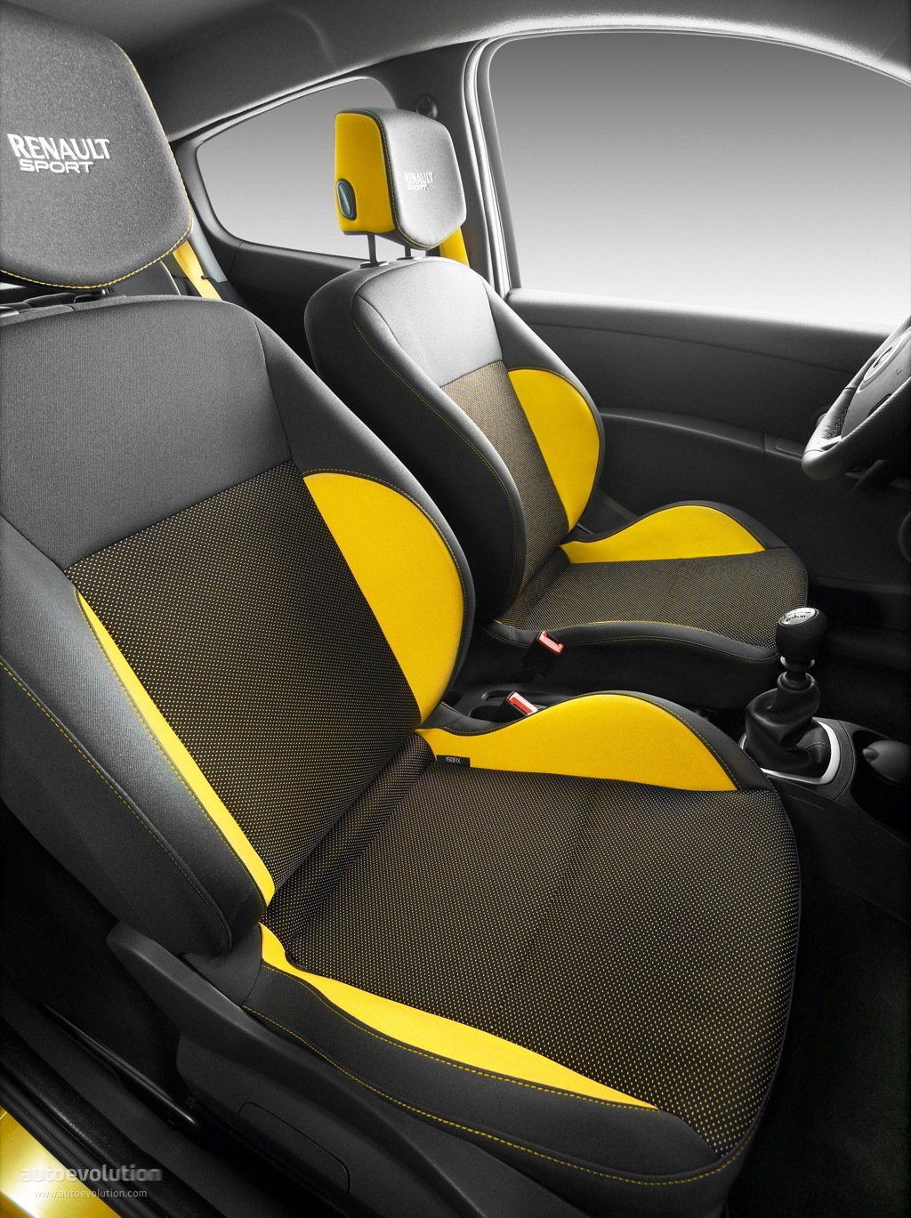Renault Clio 3 Doors photo 30
