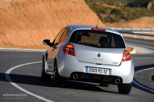 Renault Clio 3 Doors photo 4