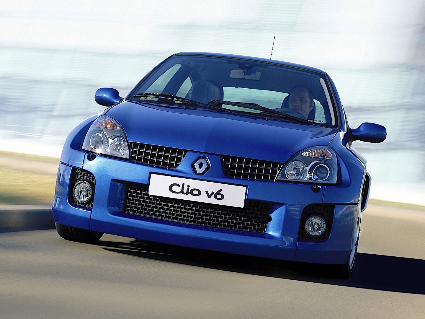 Renault Clio 3 Doors photo 14