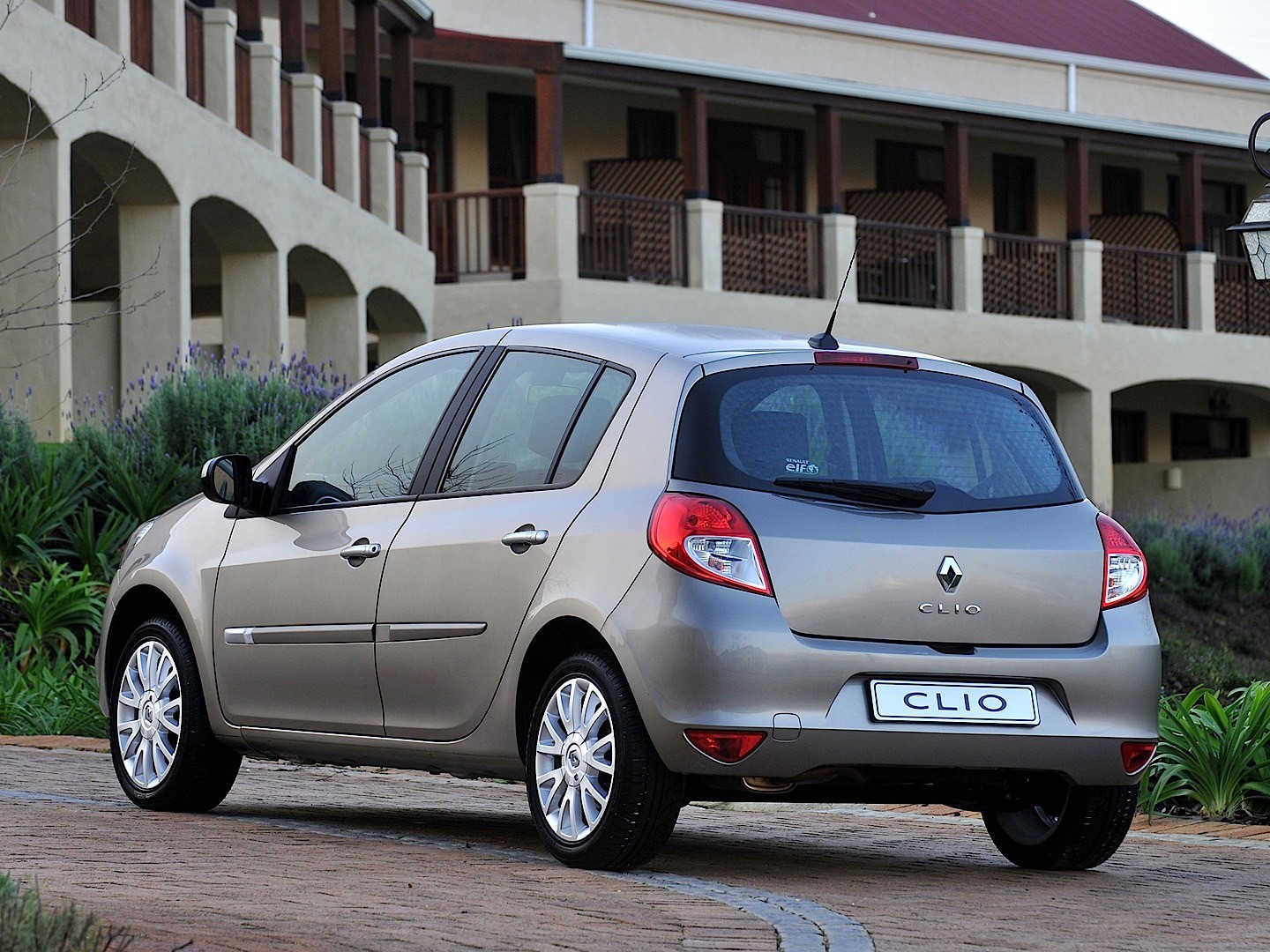 Renault Clio 5 Doors photo 16