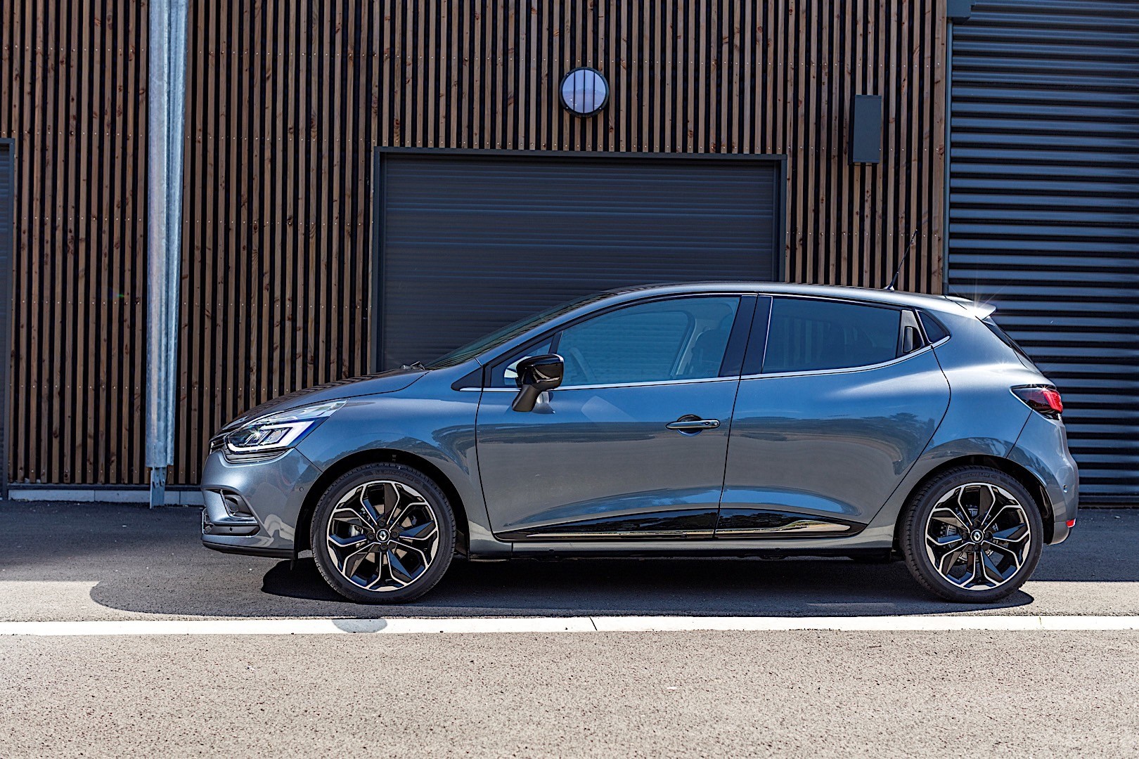 Renault Clio 5 Doors photo 3