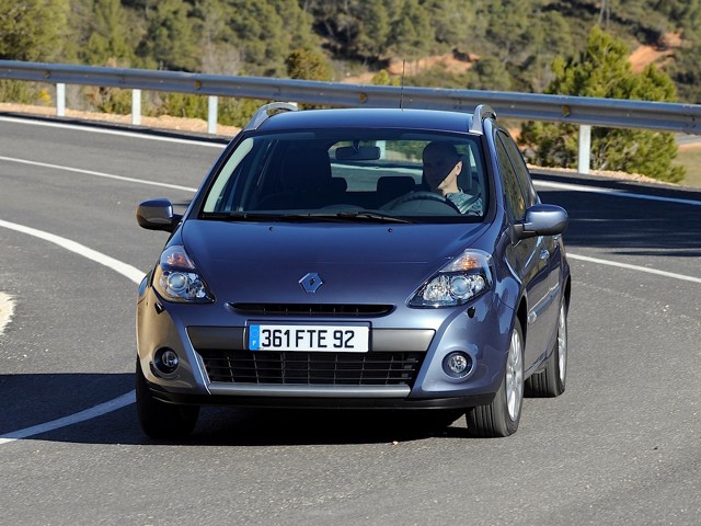 Renault Clio Estate photo 8