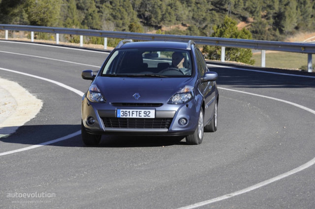 Renault Clio Estate photo 5