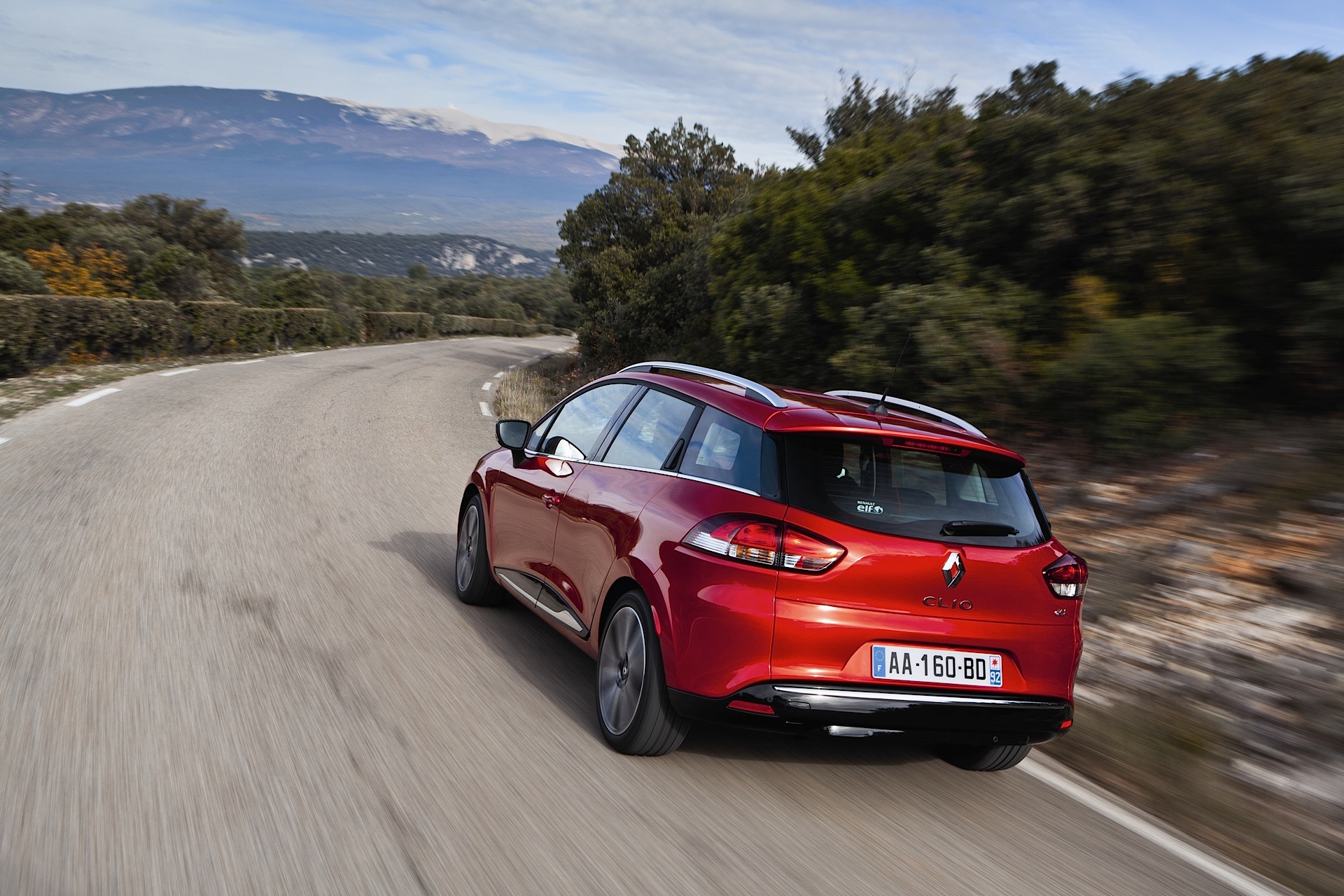 Renault Clio Estate photo 4