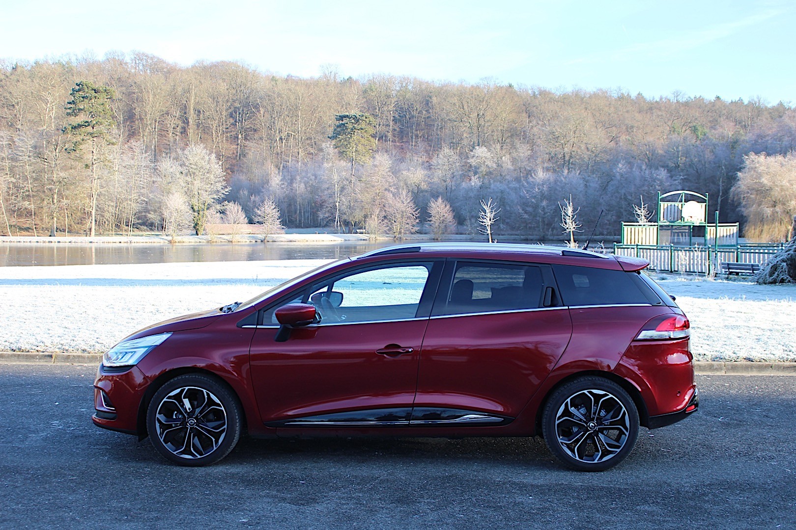 Renault Clio Estate photo 3