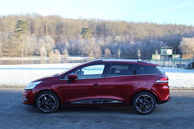 Renault Clio Estate photo 3