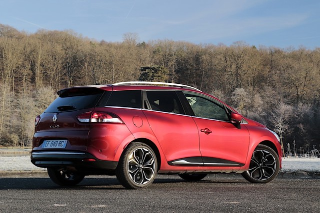 Renault Clio Estate photo 4