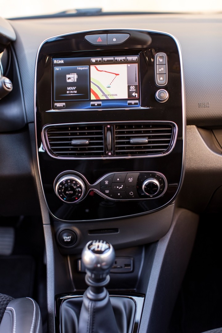 Renault Clio Estate photo 24