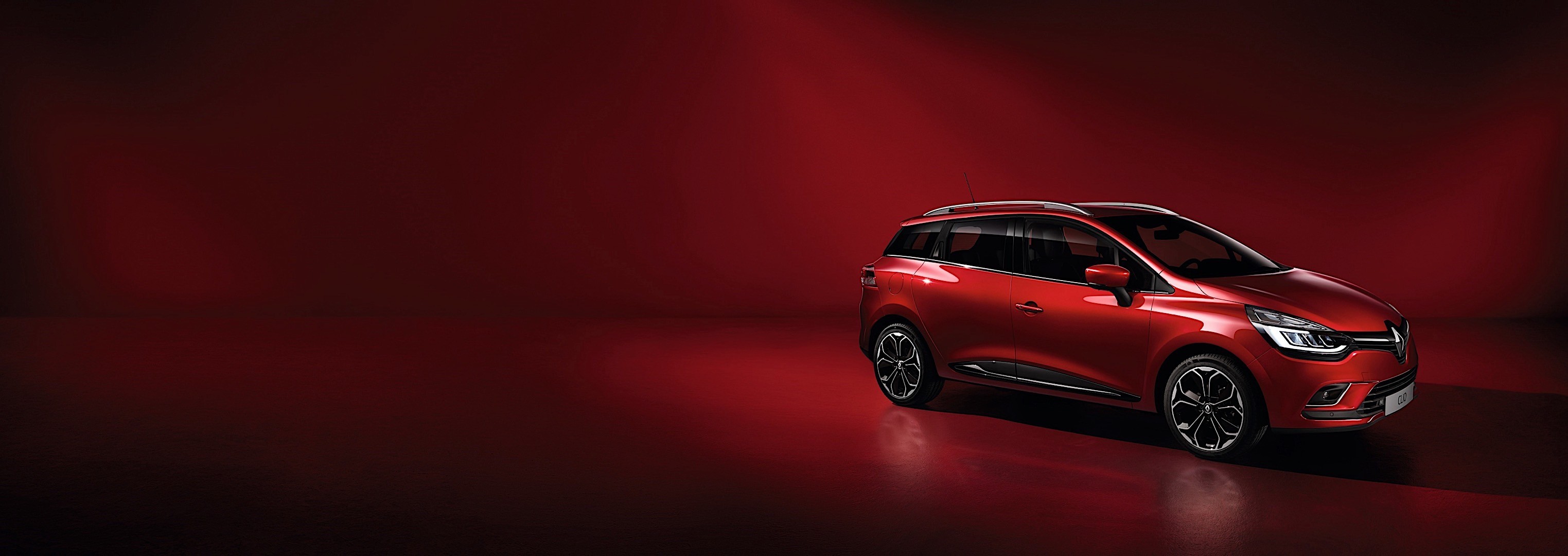 Renault Clio Estate photo 2