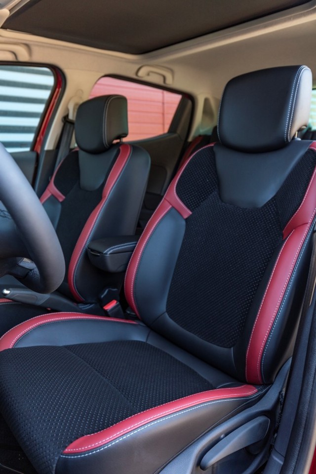 Renault Clio Estate photo 41